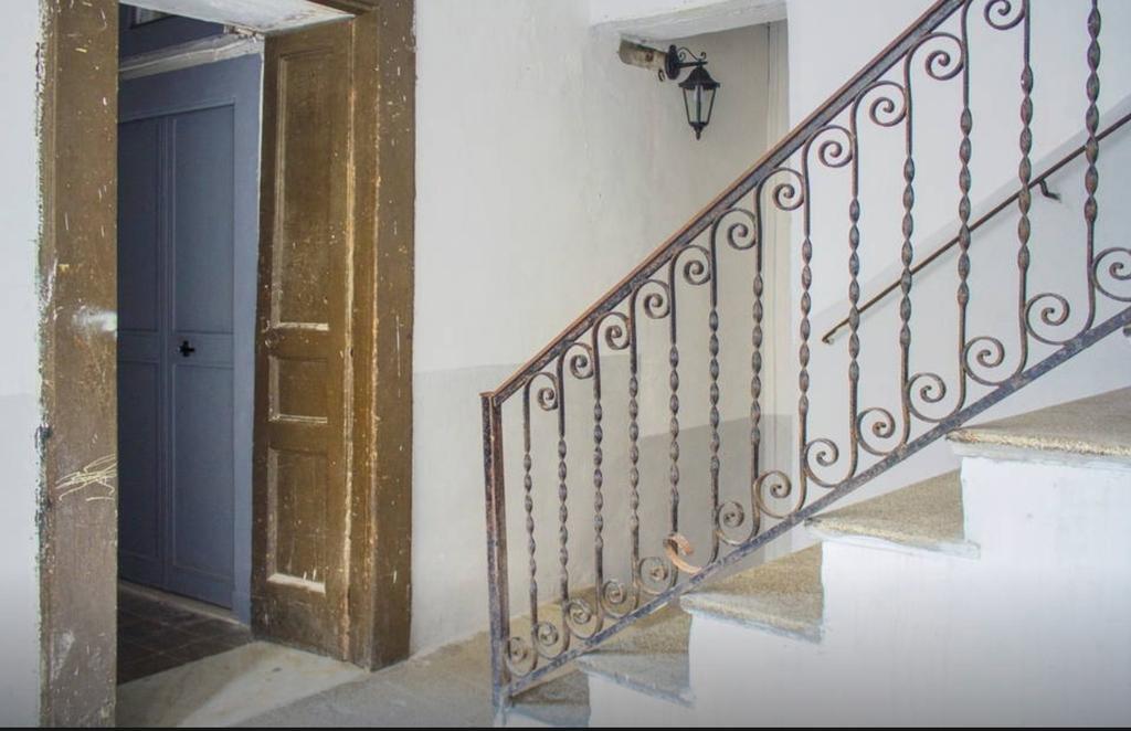 Flat Tribunali Napels