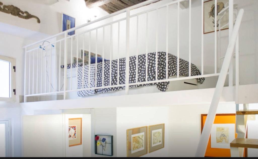 Flat Tribunali Napels